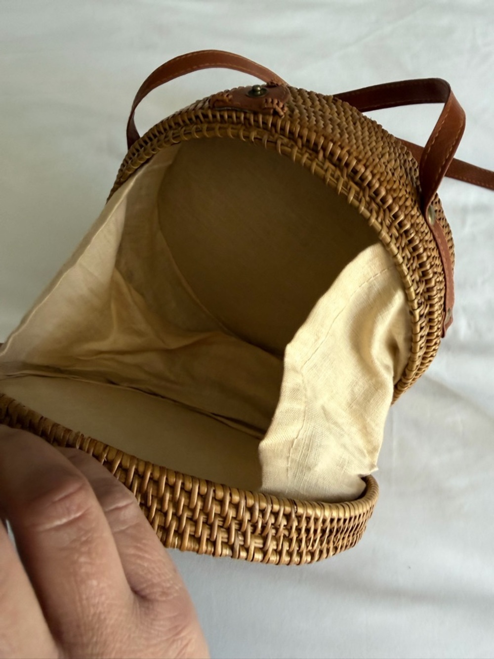 Free People Hartwood House "Sol" Woven Round Straw Camel Brown Crossbody Bag - Picture 11 of 12